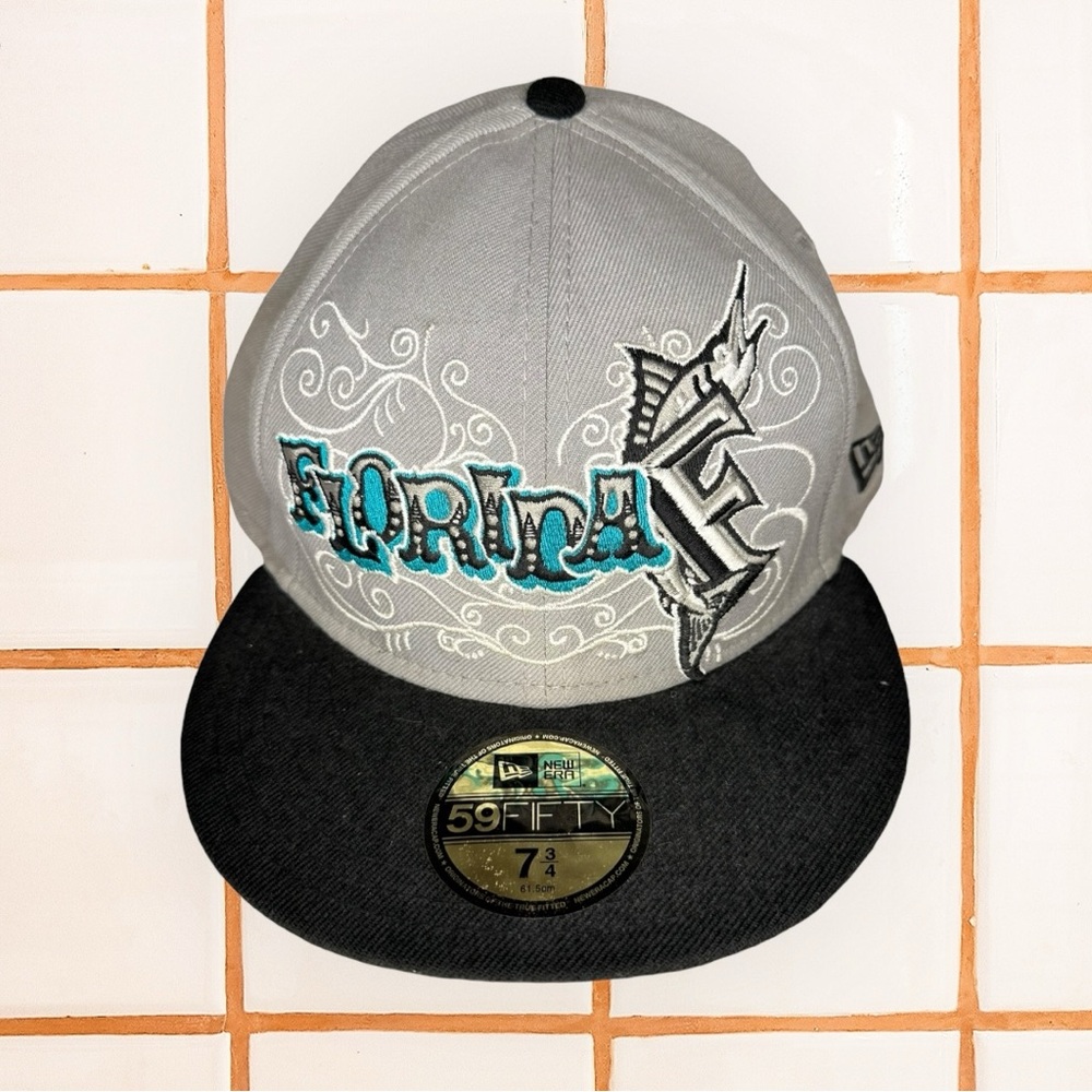Florida Marlins Vintage new era fitted hat 7 3/4